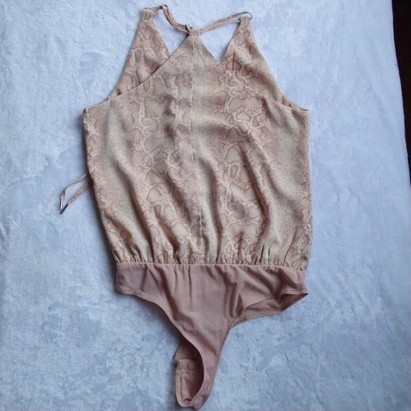 BCBG MaxAzria faux wrap Bare Pink Python Bodysuit - Picture 3 of 11